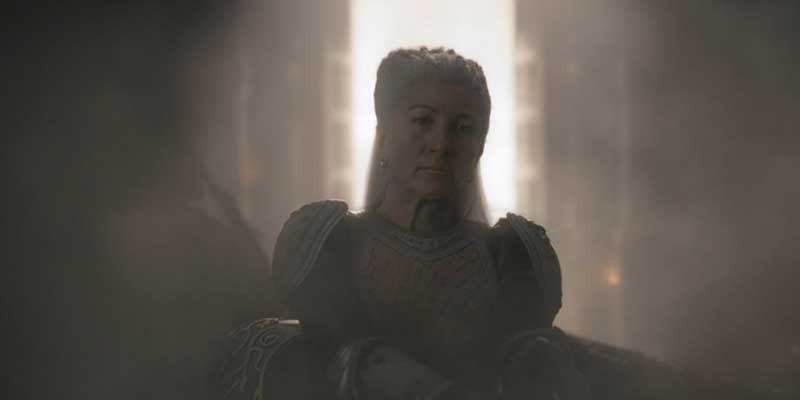 มีความรู้สึกว่า เรนิส แห่งซีรีส์ House of the Drragon คุณหญิงย่า Olenna Tyrell แห่ง Game of Thrones ดีๆ นี่เอง